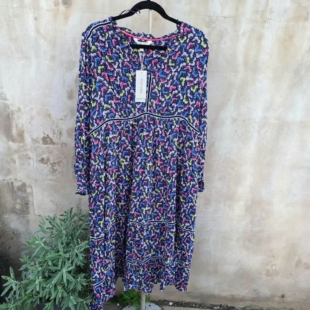 Per una plus size floral modest dress